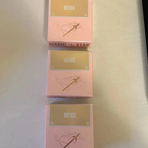 Jeffree Star Other - BRAND NEW Jeffree Star Cosmetics Magic Star - Luminous Setting Powder - Beige